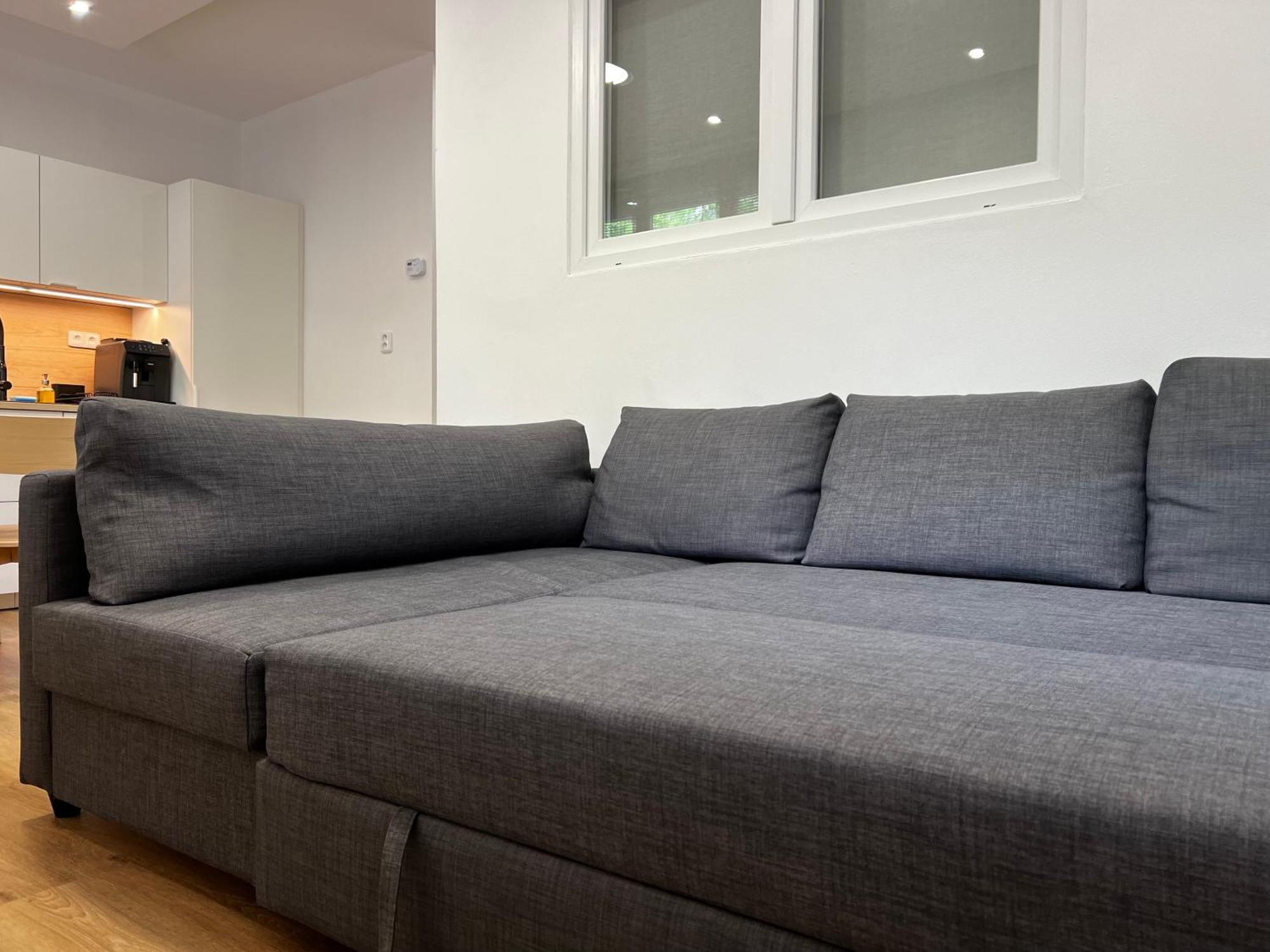 B New Apartment, Free Parking, Close To The Center Apartment Prague